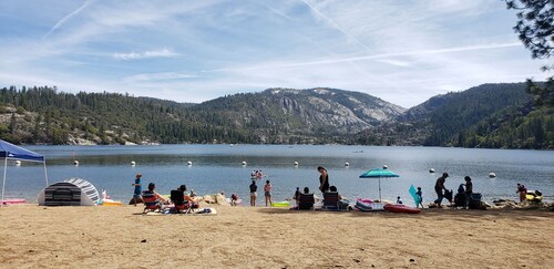 Serene Alpine Escape near Dodge Ridge ski resort + fast WiFi+EV Charging Station