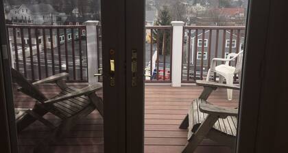 Tilava Marblehead Townhouse - kattoterassi panoraamanäköalalla