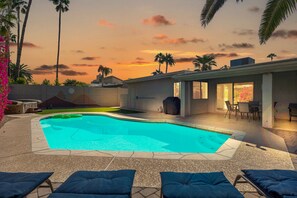 Piscine extérieure, piscine chauffée