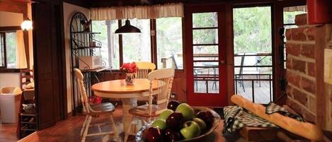 تناول الطعام