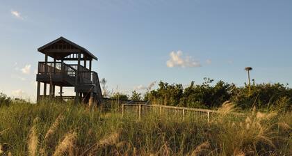 Spectacular Pool/Patio, South Wide Water View, 85" TV, Split Layout for Privacy