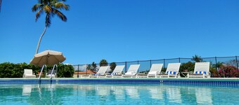 Fantastisk pool, udsigt, beliggenhed og layout på Marco - Gratis WiFi, film og opkald