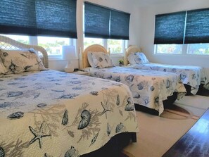 4 bedrooms, desk, iron/ironing board, travel cot