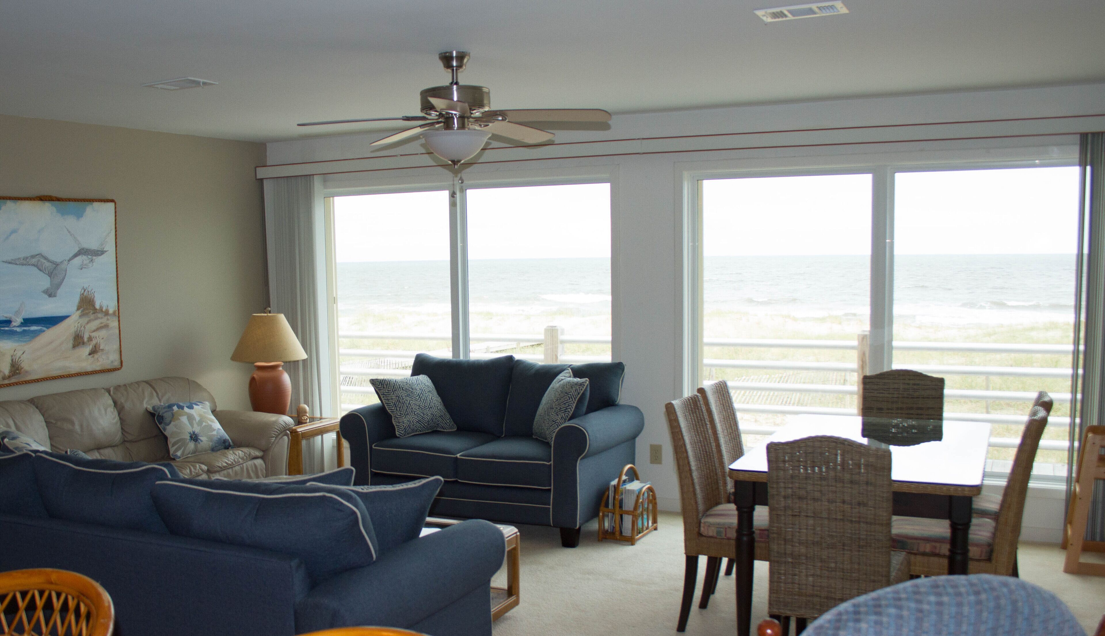 Magnificent Views From This OCEANFRONT 4 Bedroom 3 Bath Cottage