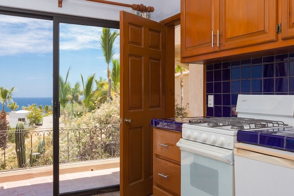 Casita comes with kitchenette and 1 Queen bed