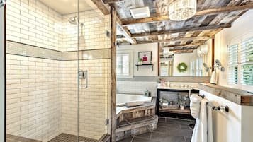 Shower, jetted tub, hair dryer, towels