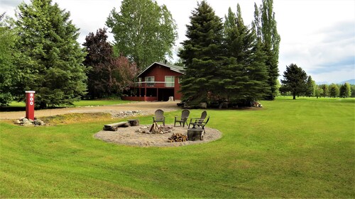 Club Ted , 5 minutes from Glacier Park Entrance.