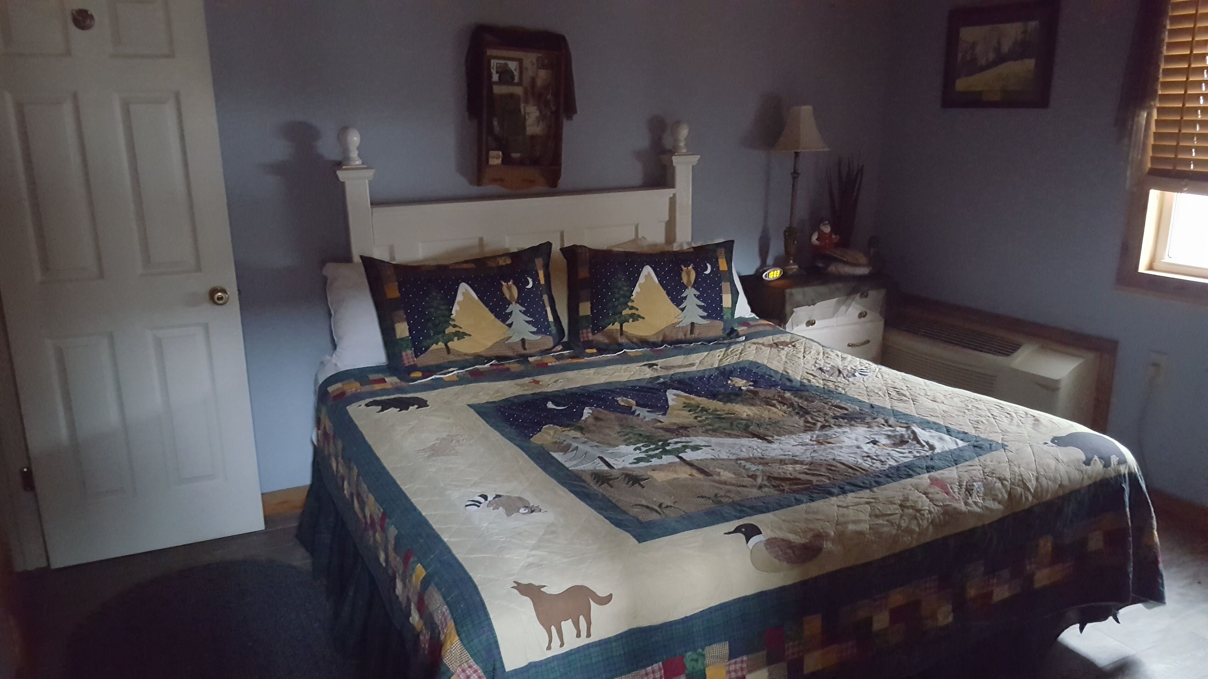 4 bedrooms, free WiFi, bed sheets, wheelchair access