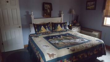 4 bedrooms, free WiFi, bed sheets, wheelchair access