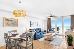 TV connectée, jeux vidéo, lecteur de DVD, livres