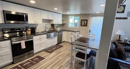 Walk to Sun Valley Ski Area-River Run & Downtown - Fireplace, Hot Tub