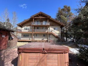 Exterior - Walk to Sun Valley Ski Area-River Run & Downtown - Fireplace, Hot Tub (Ketchum)