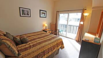 3 Schlafzimmer, BĂŒgeleisen/BĂŒgelbrett, kostenloses WLAN, BettwĂ€sche