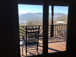 Interior - Christmas open 16-26! Pictures Don’t Do View Justice Hot tub. Pool Table (Hiawassee)