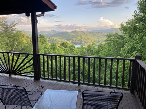 Pictures Don’t Do View Justice Hot tub. Pool Table. Easy to get to.