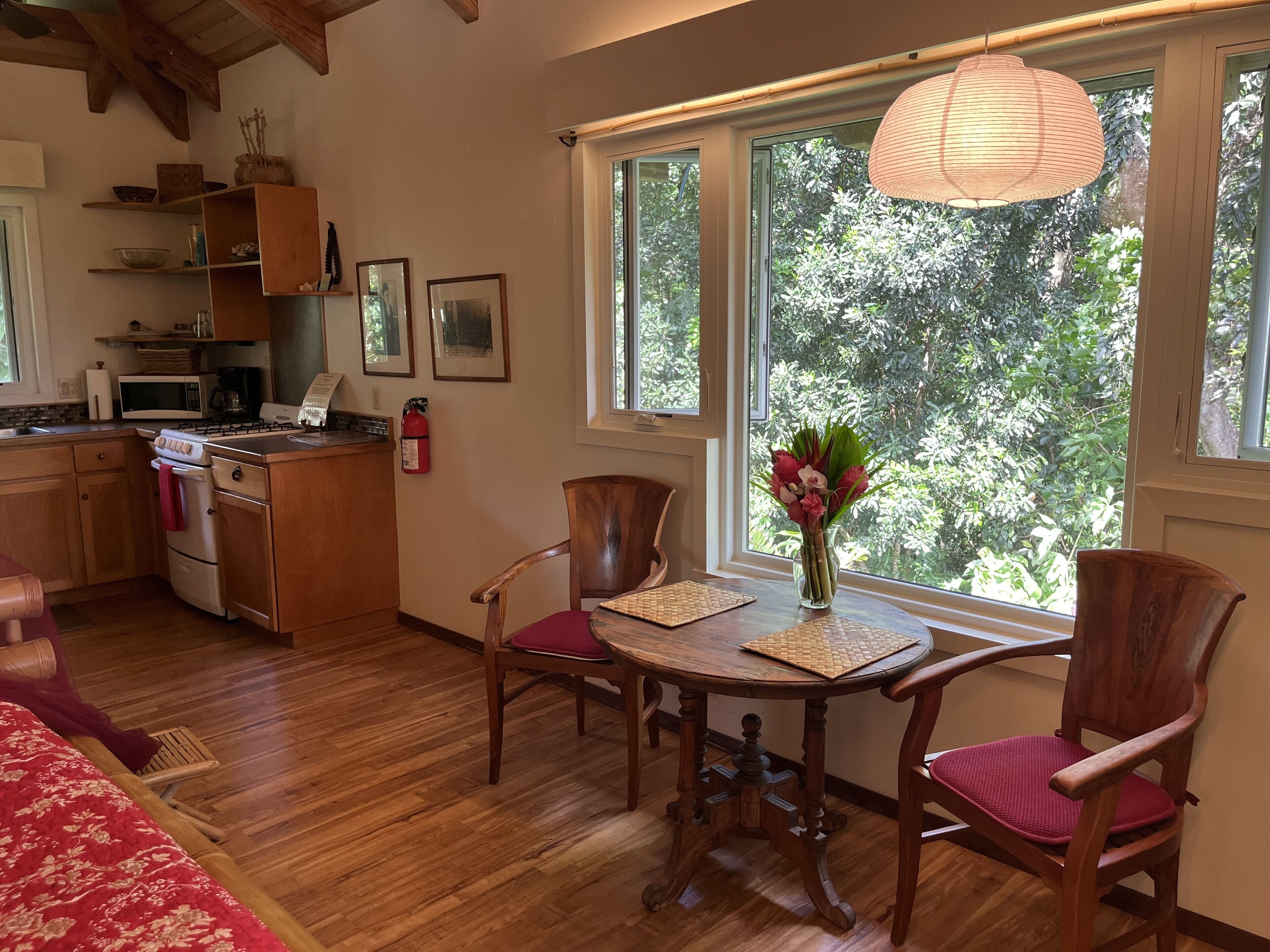 冰箱、微波炉、烤箱、炉灶