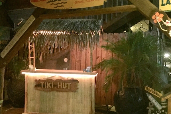 Tiki Bar