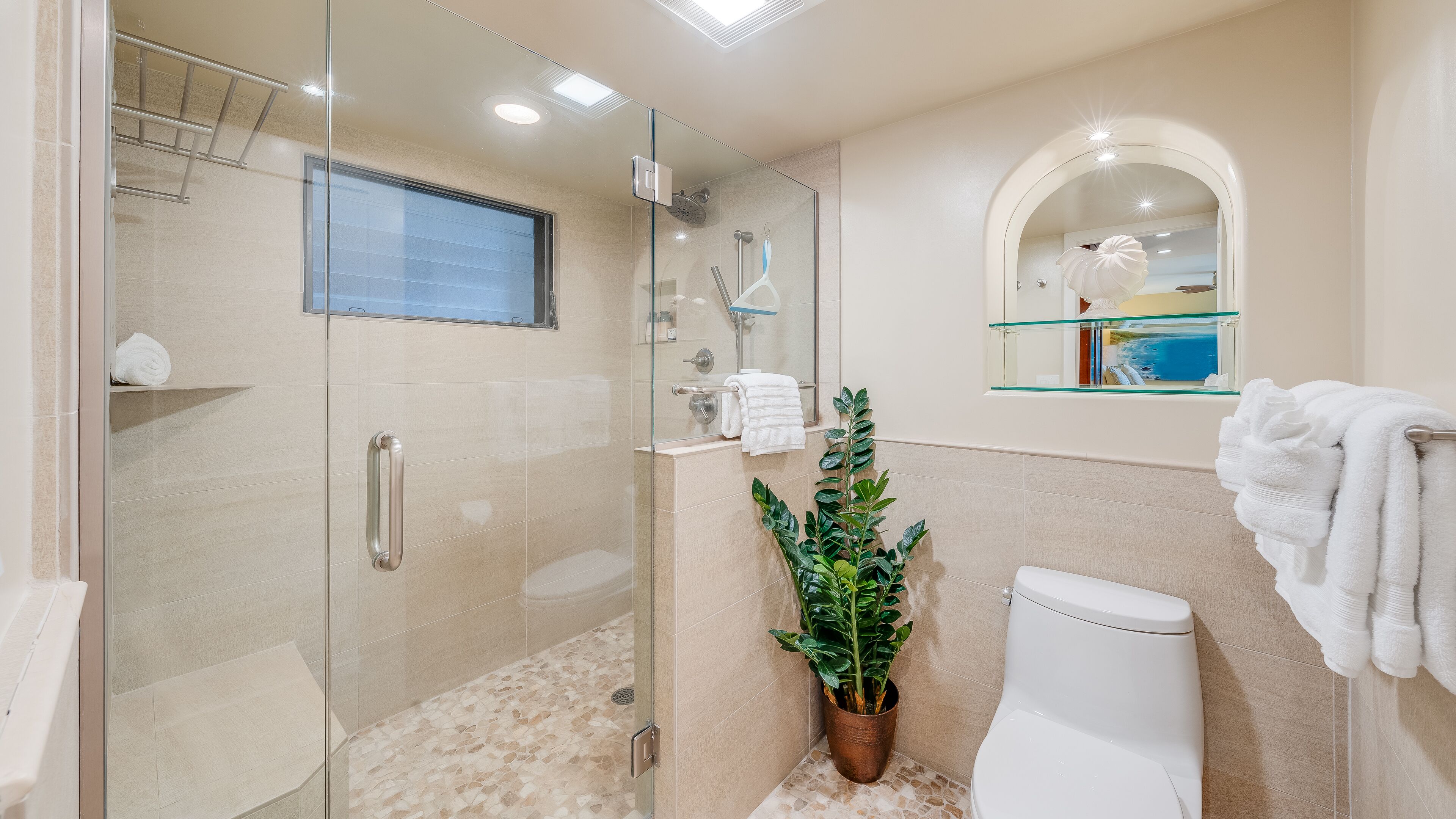 Combined shower/tub, hair dryer, towels, soap