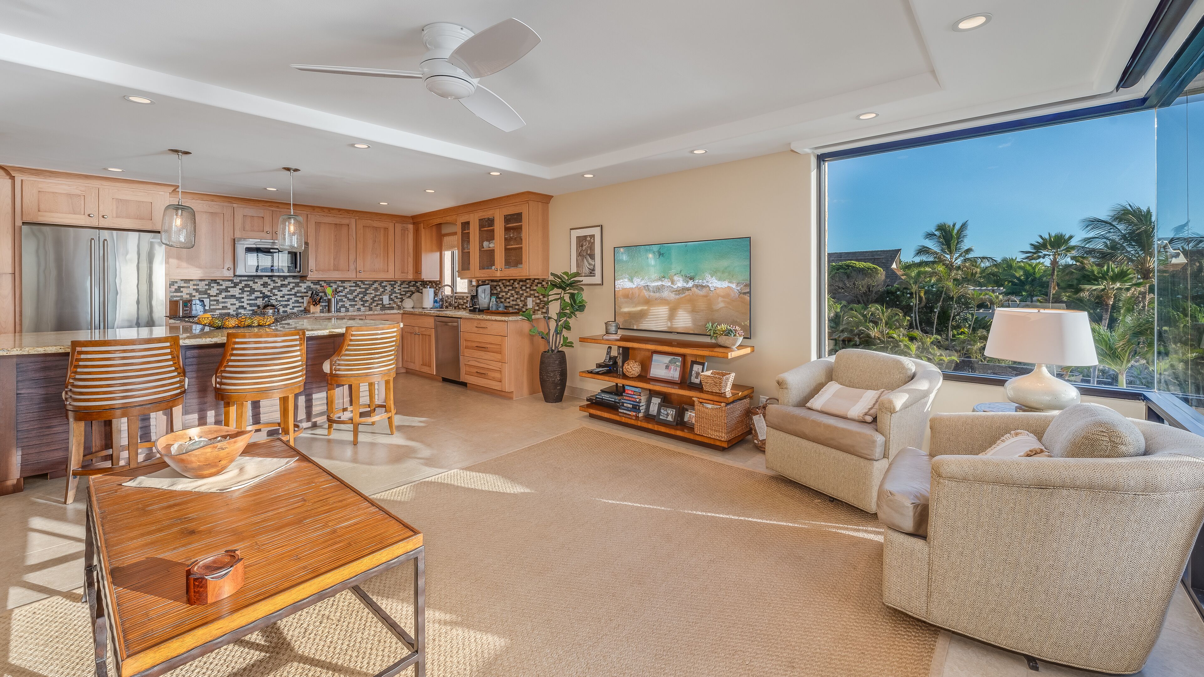 Smart TV, DVD player, stereo