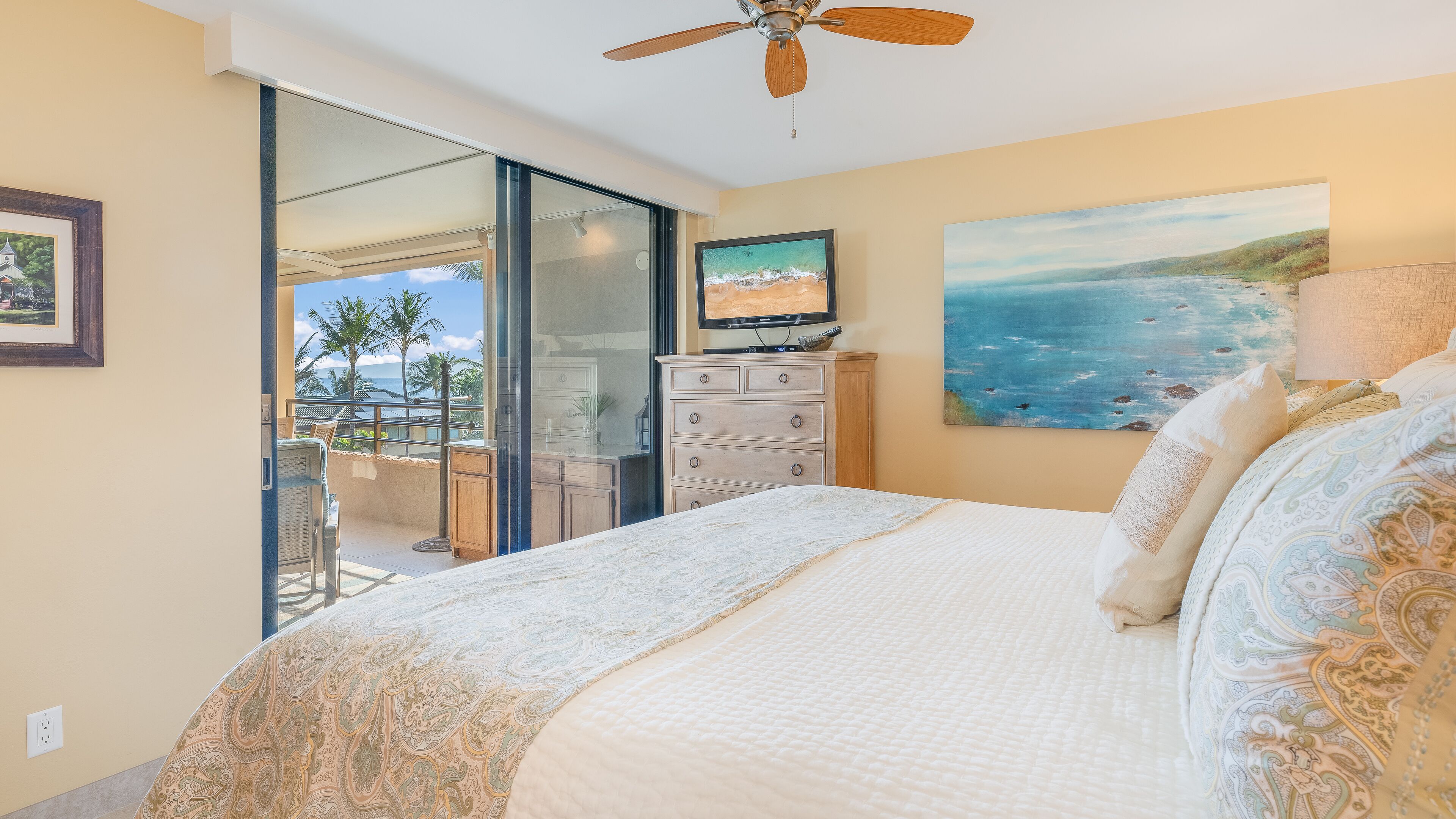 2 bedrooms, in-room safe, iron/ironing board, free WiFi