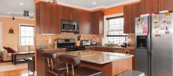 LOCATION, LOCATION LOCATION, 2 Bed, 2 Bath Luxury Condo