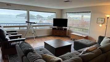 Smart TV, DVD player, table football, video library
