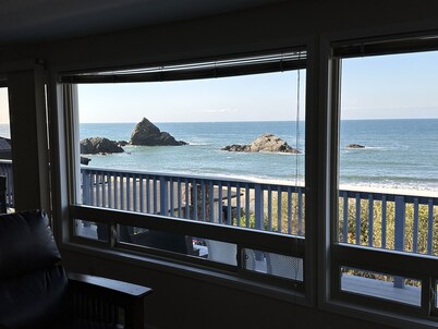 Welcome to the Harris Beach House, located ON the beach with private access!