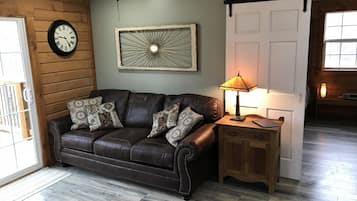 Smart-TV, Kamin, Stereoanlage