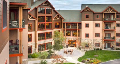 Wyndham Glacier Canyon ~ 2B de luxe ~ Fun parc aquatique! Idéal pour les familles! Capacité d'accueil 8