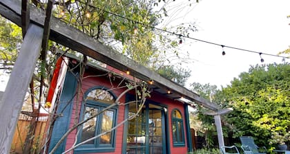 The Napa Art House - w/fireplace & hot tub Near Downtown Napa