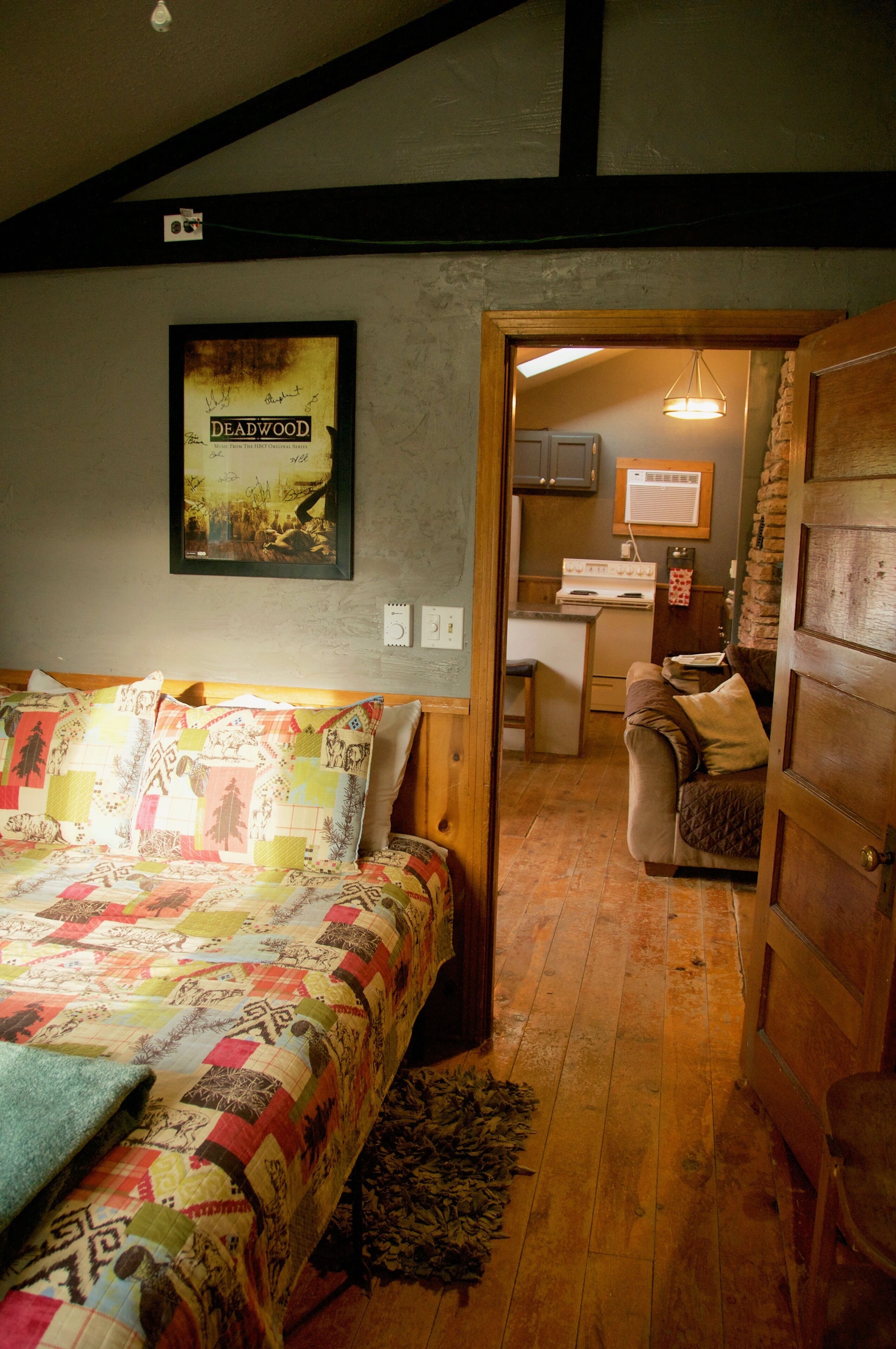 2 habitaciones, tabla de planchar con plancha y wifi gratis 