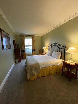 3 chambres, fer et planche à repasser, accès au Wi-Fi (inclus)