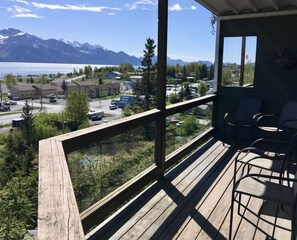Property grounds - Clifftop Townhouse, Panoramic Views Sleeps 8 (Seward)
