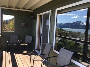 Terrace/patio - Clifftop Townhouse, Panoramic Views Sleeps 8 (Seward)