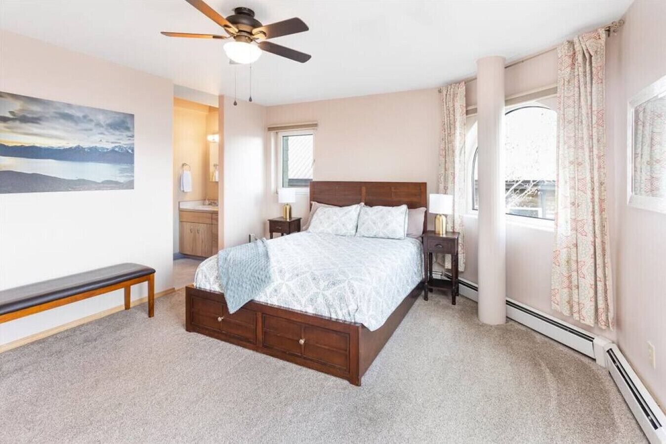 3 bedrooms, iron/ironing board, travel crib, free WiFi