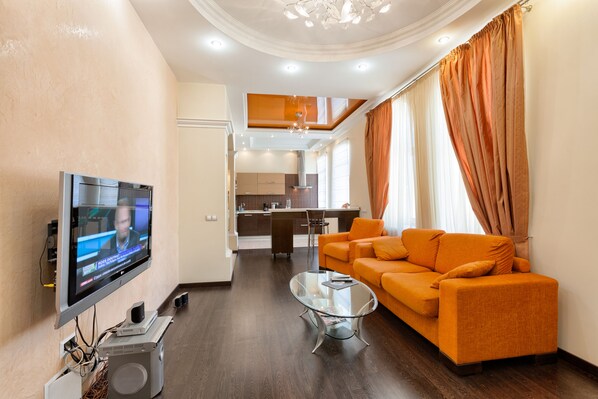 Living area - Luxury you can afford (Shevchenkivs'kyi district)