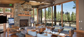 True Ski-In/Ski-Out Mid-Mountain Home, Dog-Friendly! - Trailside Northstar