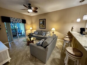 Smart TV, DVD player, table tennis, books - Bahama Bay Resort - Platinum Deluxe Condo Great for Families or Couples (Davenport)