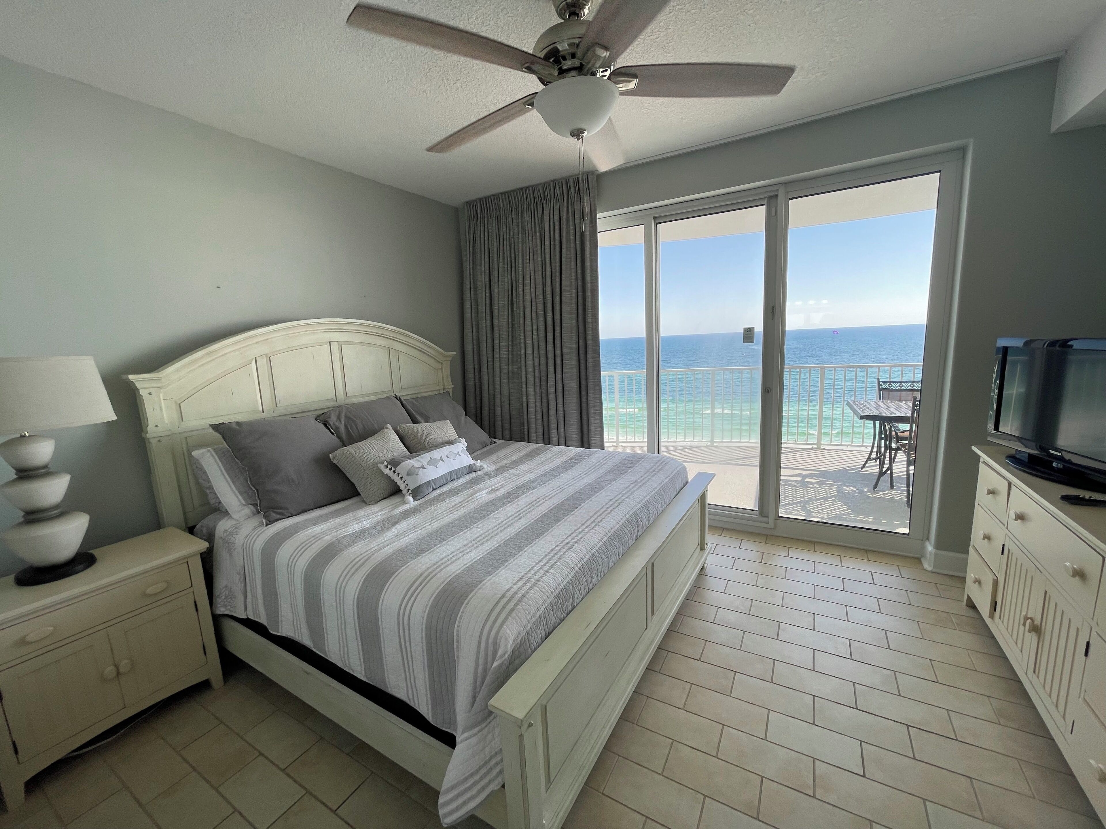 2 bedrooms, iron/ironing board, travel cot, free WiFi
