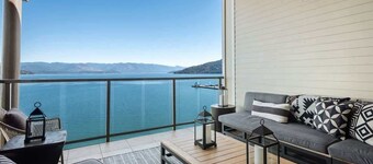 Säsonger på Sandpoint - Top Floor, lyxig lägenhet vid vattnet - promenad till allt i stan.