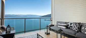 サンドポイントの季節 - 最上階、豪華なウォーターフロントのコンドミニアム - 街のあらゆるものに歩いてください。