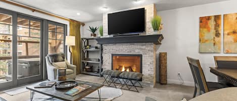 TV connectée, cheminée