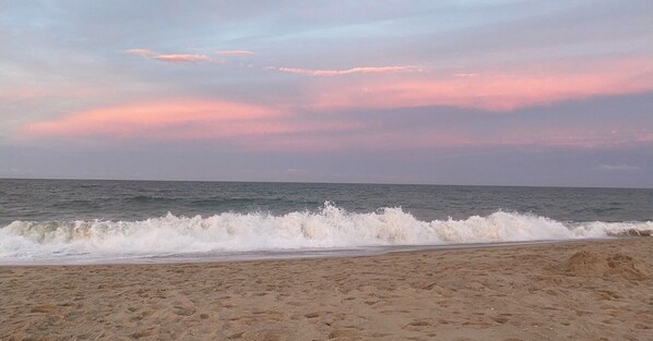 Private beach, sun-loungers, beach towels