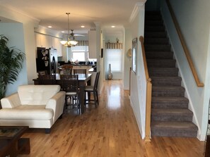 TV, fireplace - 4BR Bayfront Beauty w/ Pool! Extra Clean Bay Front Model Home unit #70 (Bethany beach)