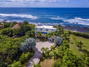 Exterior - A Surfer's Paradise - Modern Playa Negra Beach Front Home (Playa Negra)