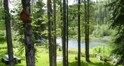 A Private Riverside Suite, Tucked In The Mountains, Just 30 Minutes From Seward