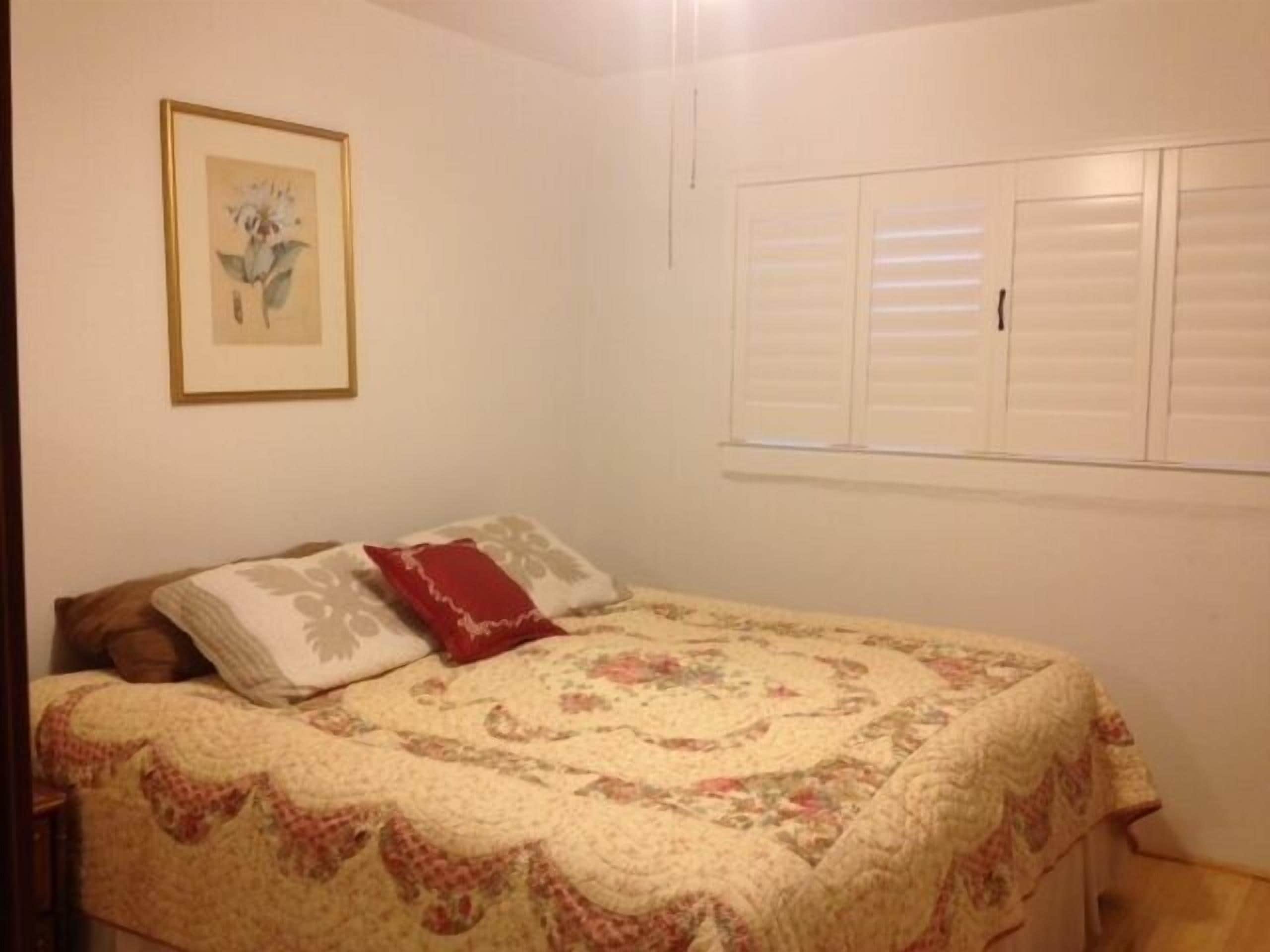 2 bedrooms, desk, iron/ironing board, free WiFi