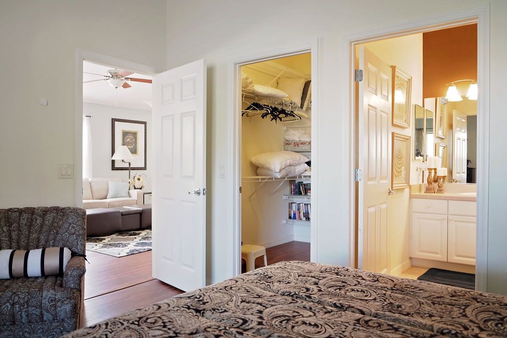 2 habitaciones, tabla de planchar con plancha y wifi gratis 