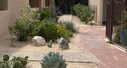 Desert Morada Casita G: 2 Bedroom 1 Bath Dog Friendly maximum 2-NO OTHER PETS