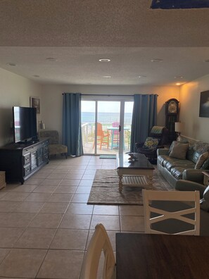 Smart TV, DVD player, books, music library
